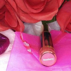 Roseberry Lipsense